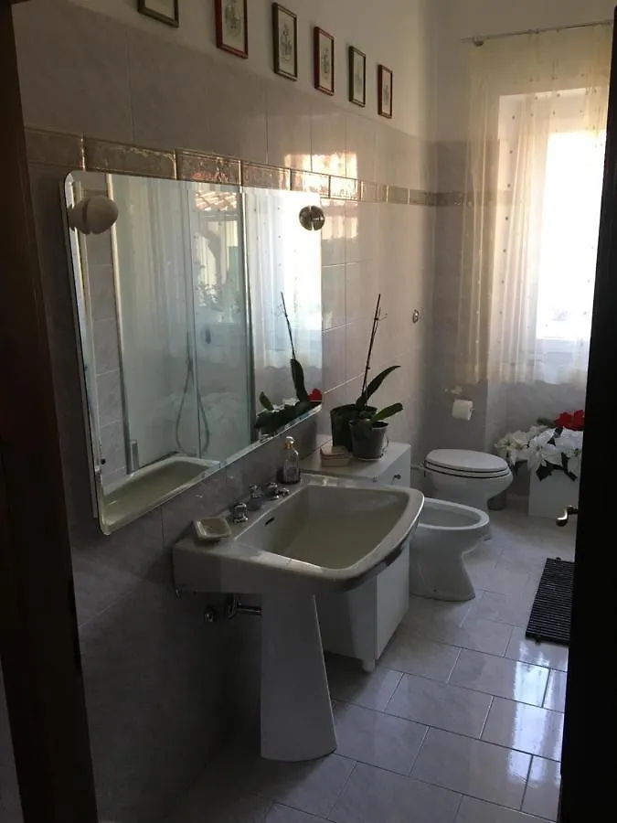La Piazza 1 Guest house